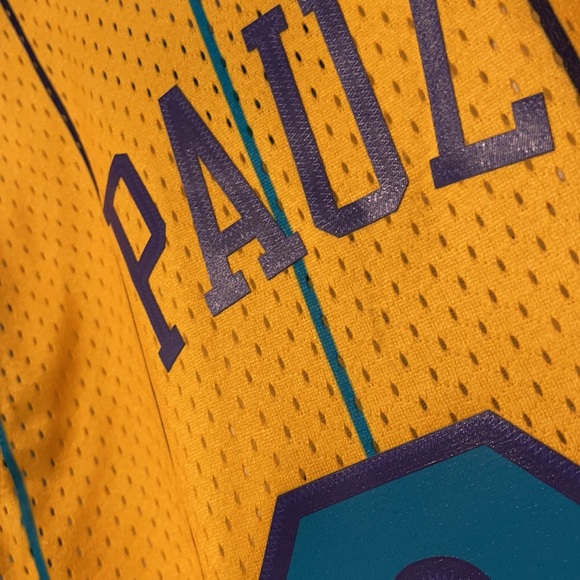 Vintage Chris Paul NOLA Mitchell & Ness Hardwood Classics jersey size small. - Picture 6 of 8